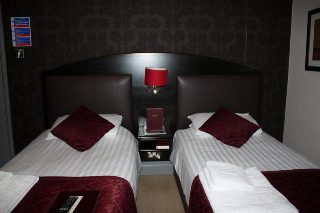 The Cathedral Hotel Salisbury Rum bild