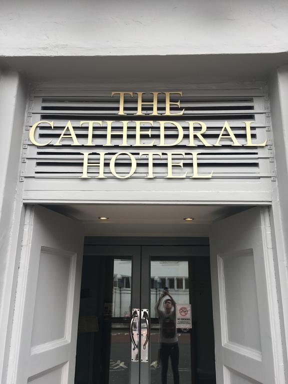 The Cathedral Hotel Salisbury Exteriör bild