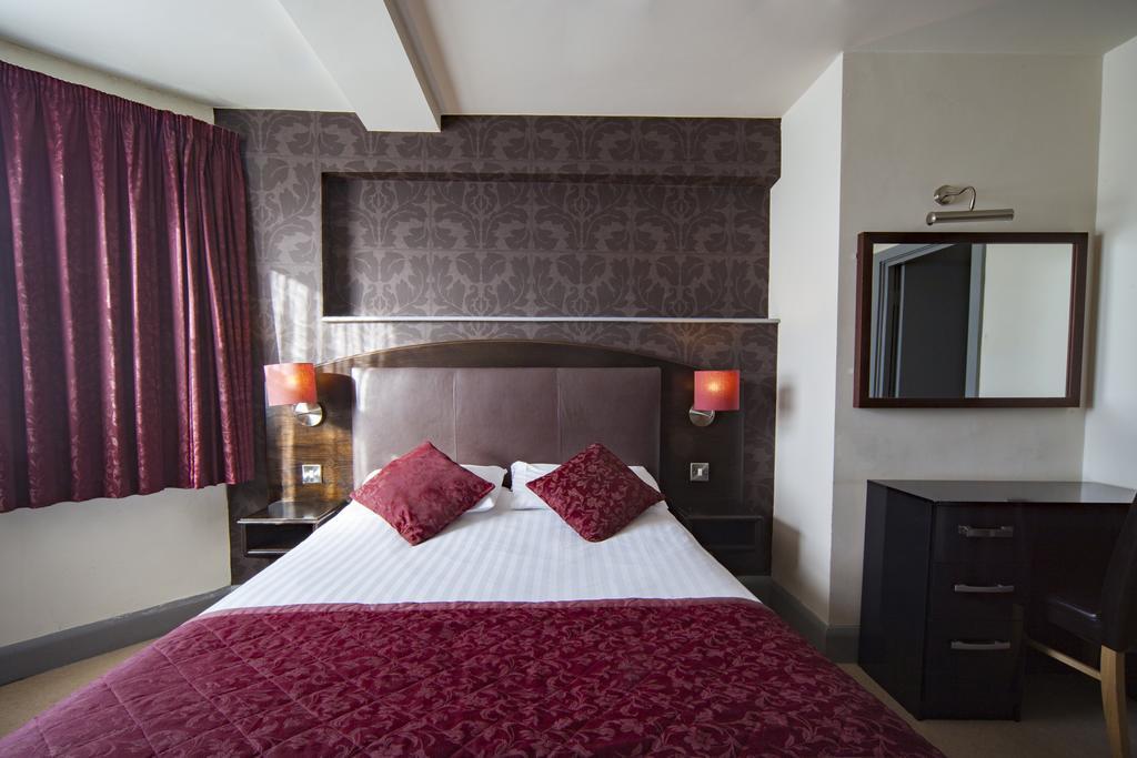 The Cathedral Hotel Salisbury Exteriör bild
