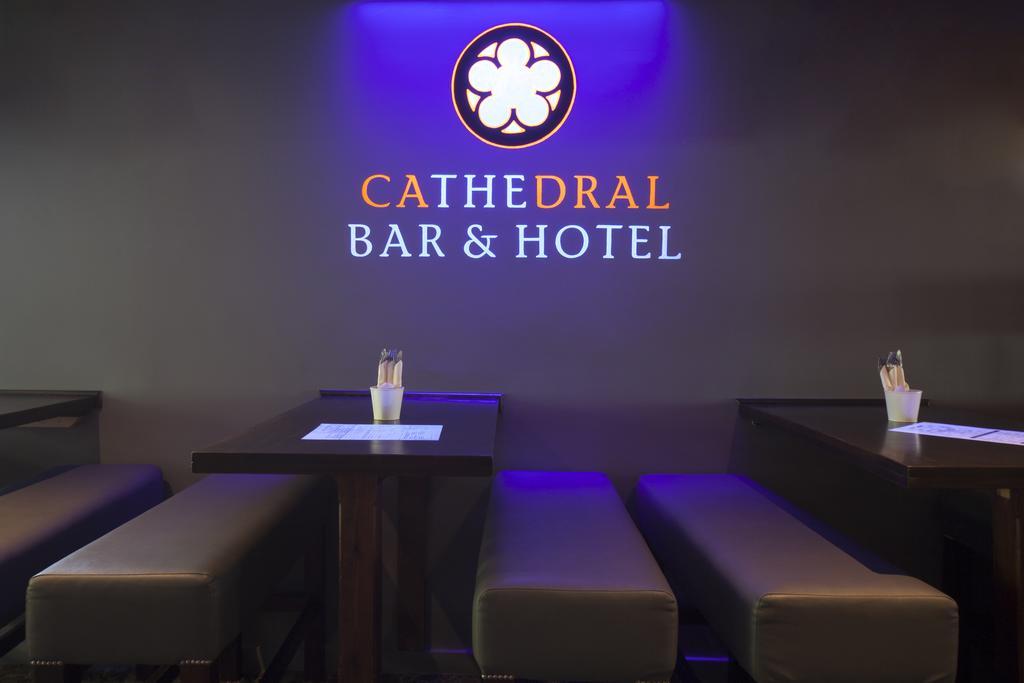 The Cathedral Hotel Salisbury Exteriör bild